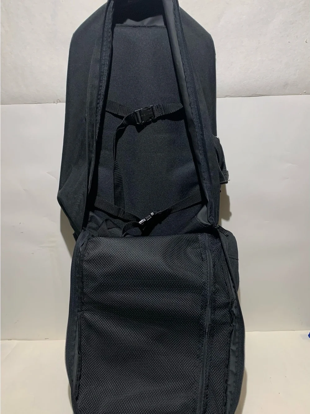 American Tourister Black Men's Backpack with Front Organizer